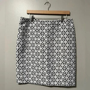Lord & Taylor Black and White  Floral Pencil Skirt